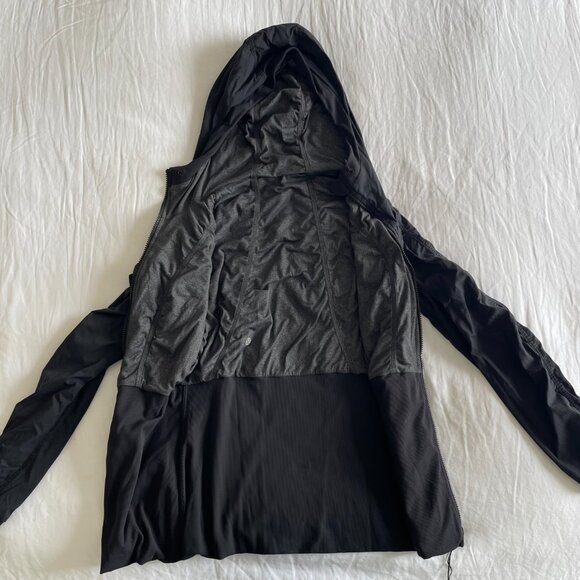 Lululemon Reversible Dance Studio Jacket (sz 6) - Picture 6 of 8